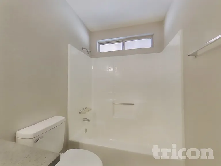 532 E Avenue J9 — Photo 9