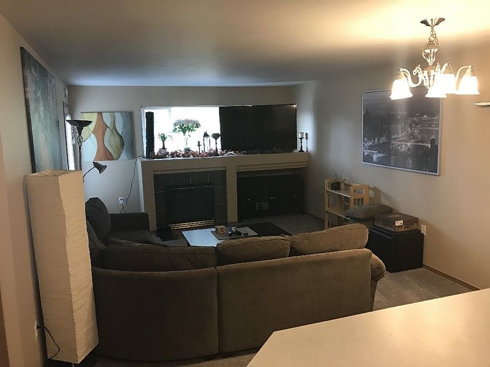 1st image of 8833 1st St NE APT 202
