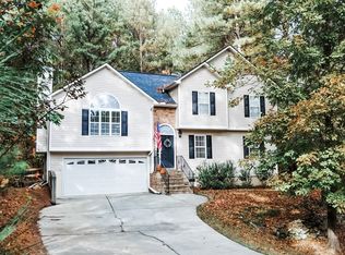 111 Greatwood Dr, White, GA 30184
