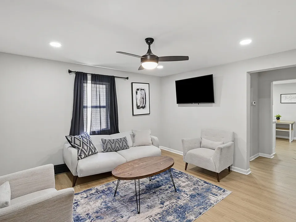 1208 Drew St