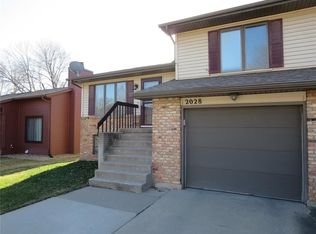 2028 S Ridge Dr, Coralville, IA 52241