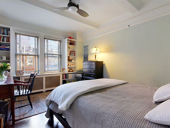 4th image of 310 W 72nd St #5C