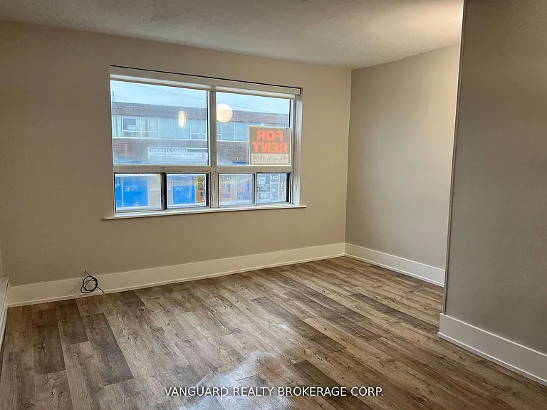 1623A Eglinton Ave W — Photo 9