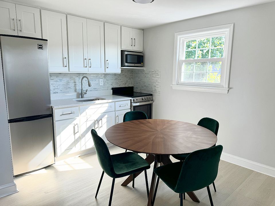 1st image of 80 Seaman Ave #2