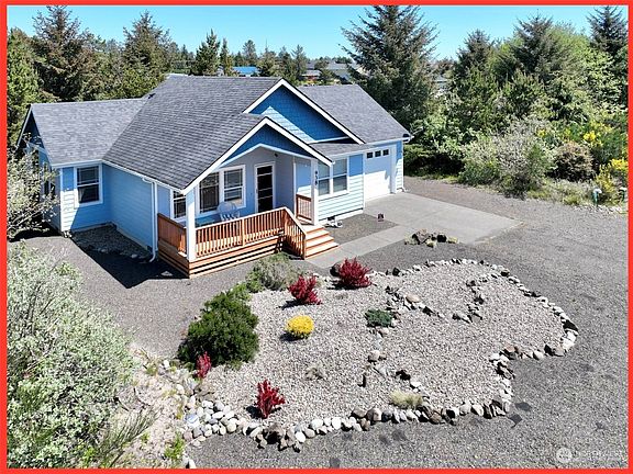 2nd image of 938 Wawona Avenue SE