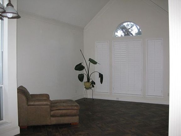 Living Area 1