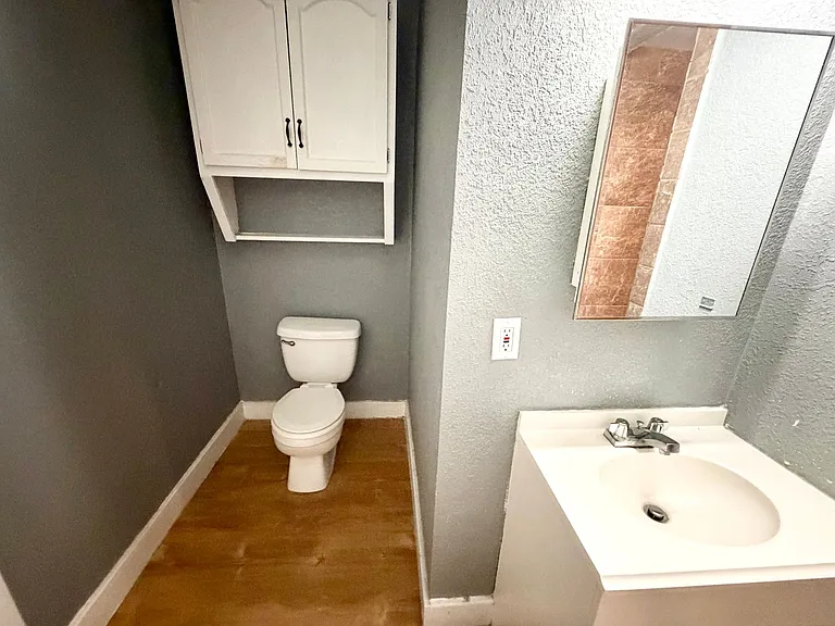 613 Garland Ave — Photo 6