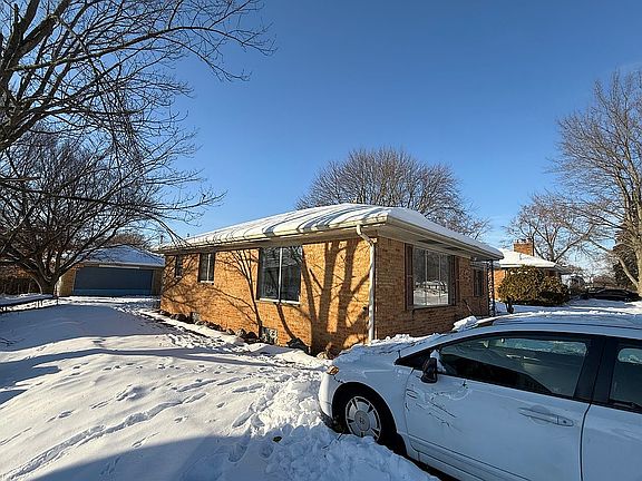 5th image of 4301 Curwood Ave SE