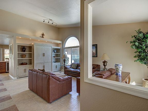 3rd image of 1442 E Windsong Dr