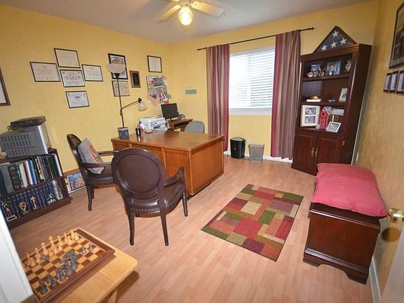 4th image of 7502 Cottonwood Ct