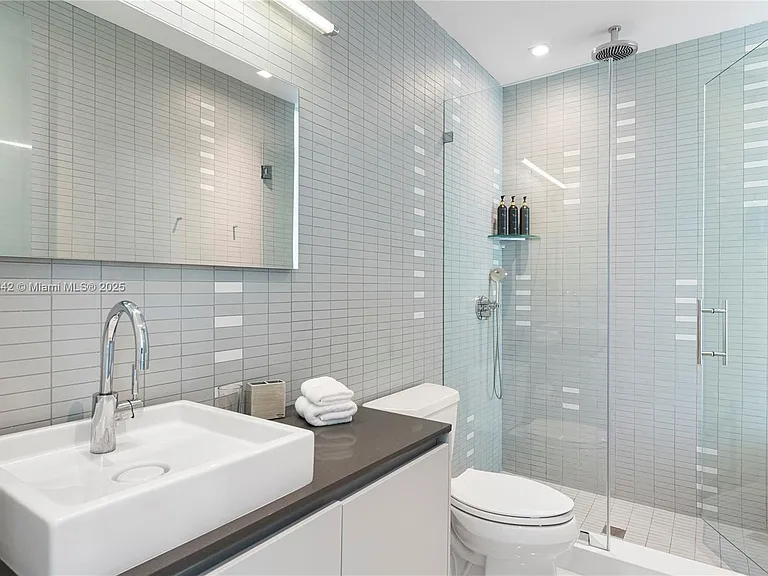 440 S Hibiscus Dr — Photo 48