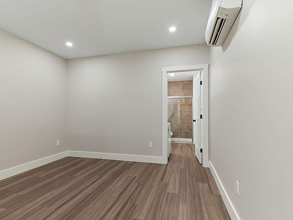 4th image of 1638 W Genesee St #1