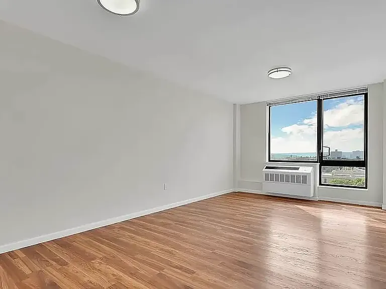 2763 Morris Ave #1007 — Photo 1