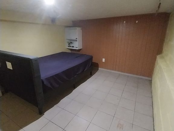 4th image of 548 Garfield Ave