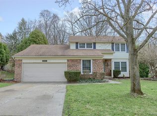 42461 Steepleview St, Northville, MI 48168