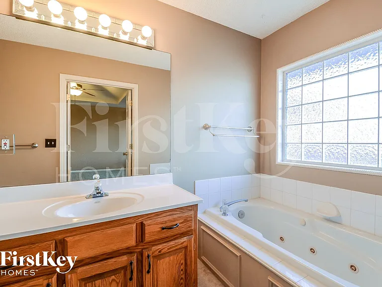 1879 Quail Ridge Dr — Photo 13