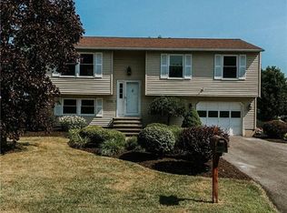 4766 Haverton Ln, Liverpool, NY 13090