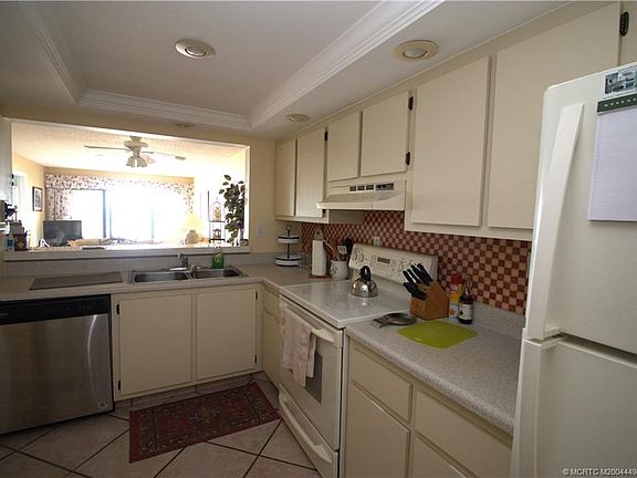 3rd image of 10310 S Ocean Dr APT 304