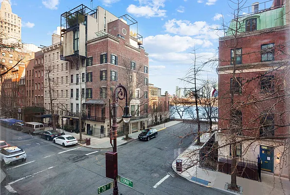 Sold by Compass | media 27