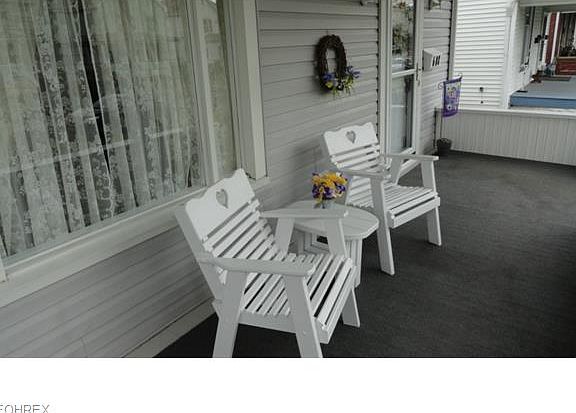 2nd image of 608 N Dawson St