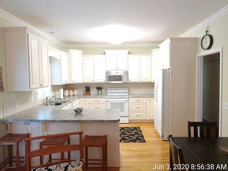1104 Caldwell Dr — Photo 10