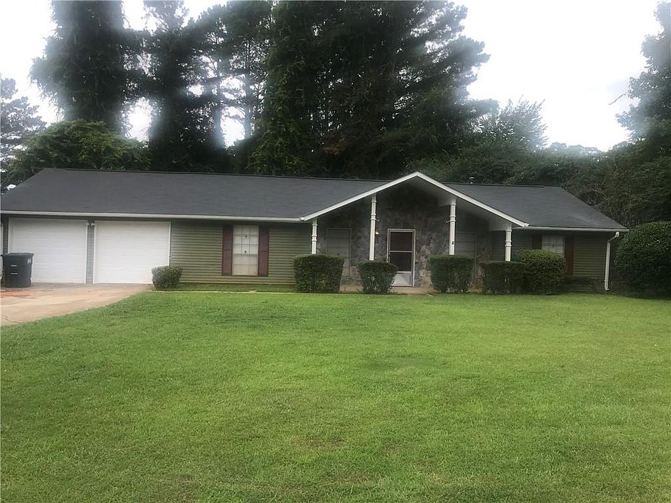 2nd image of 1963 Wellborn Rd