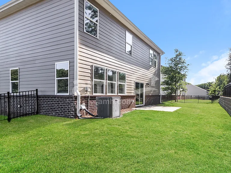 5292 Blue Mountain Dr — Photo 32