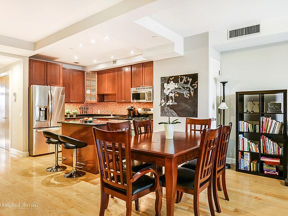 2nd image of 306 2nd St APT 4B