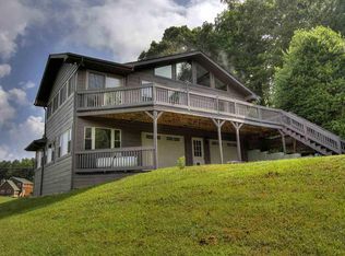 3836 Pleasant View Ln, Sevierville, TN 37862