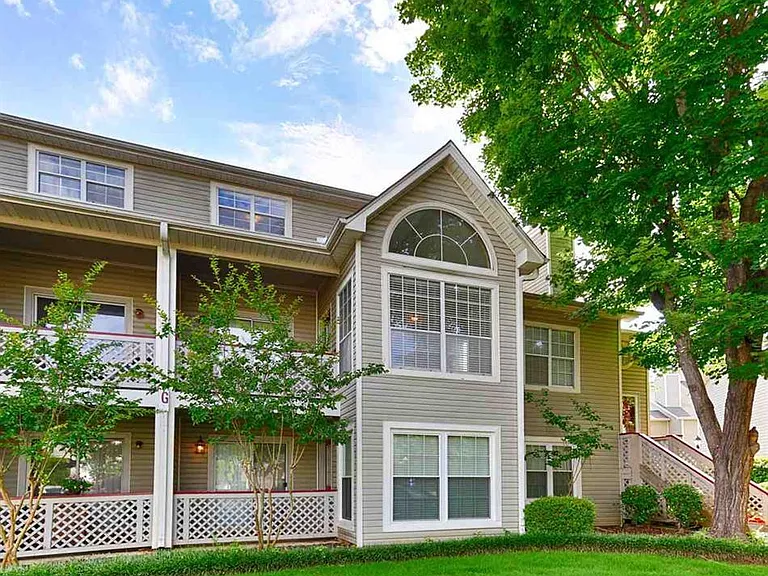 1085 Stones Throw Dr NW #1 — Photo 1