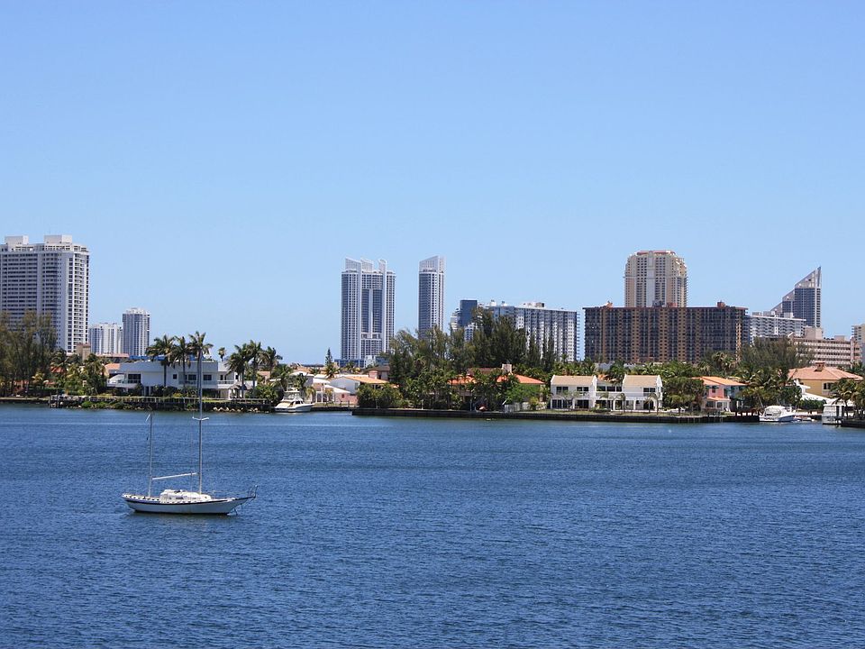 Spectacular water views from all the rooms!