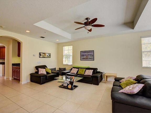 5th image of 2554 Gardens Pkwy