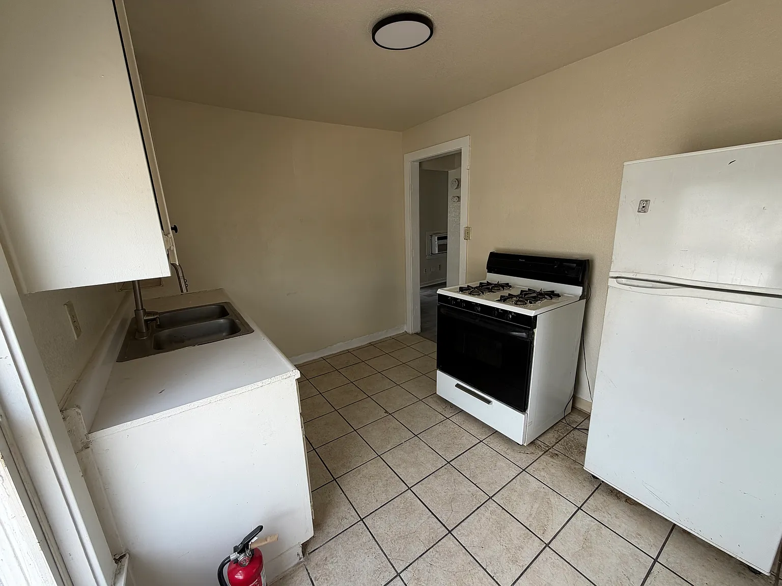 1 bed, 500 sqft, $1,065 — Photo 3