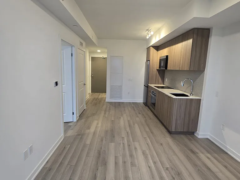 15 Skyridge Dr #1211 — Photo 13