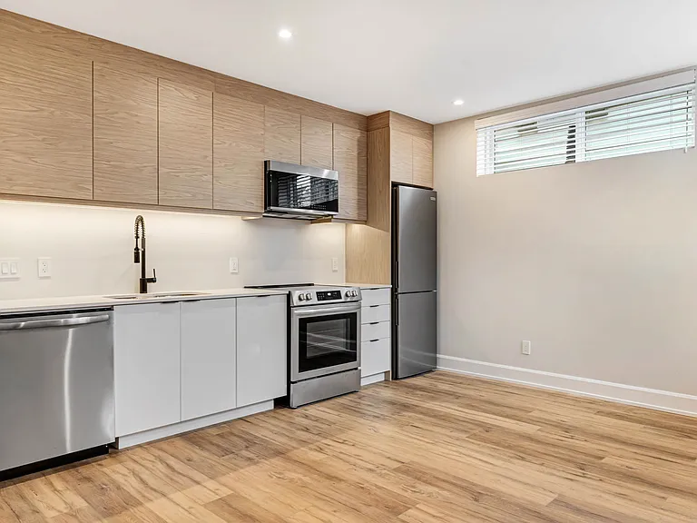 292 B Duncairn Ave #B — Photo 5