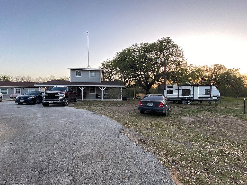 2nd image of 801 W Ditto Rd