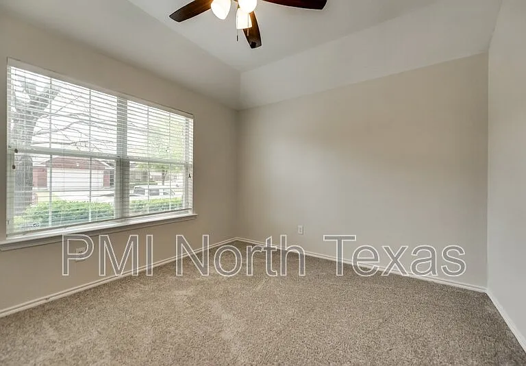 8420 Sonnet Dr — Photo 10