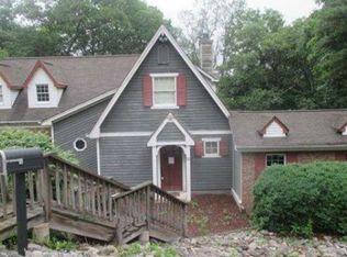 10 Green Ln, West Milford, NJ 07438