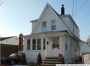 411 Amherst Ave, Staten Island, NY 10306