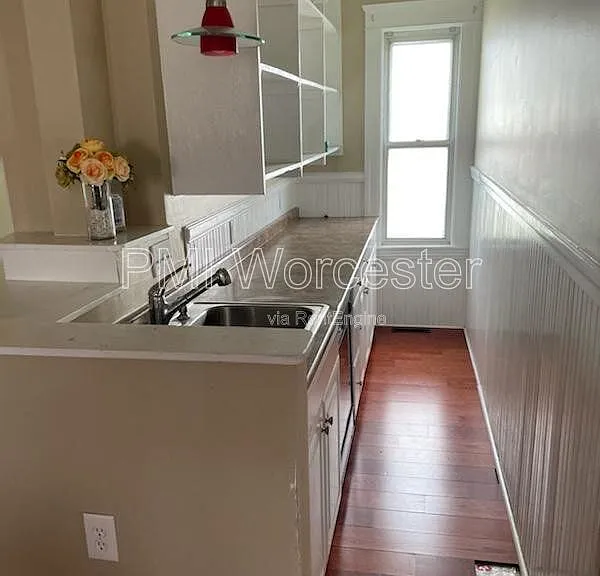 174 Ingleside Ave #1 — Photo 5