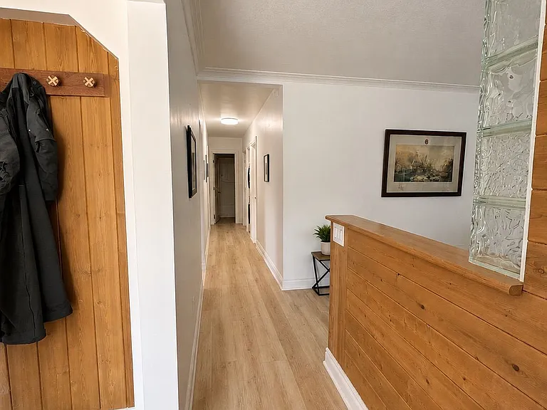 73 Cynthia Rd — Photo 2