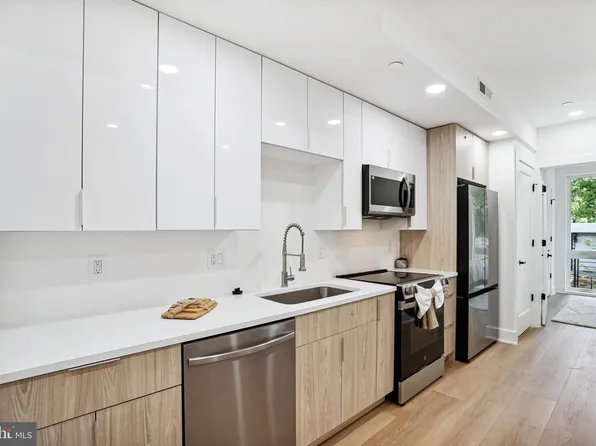 1372 Bryant St NE #3A, Washington, DC 20018