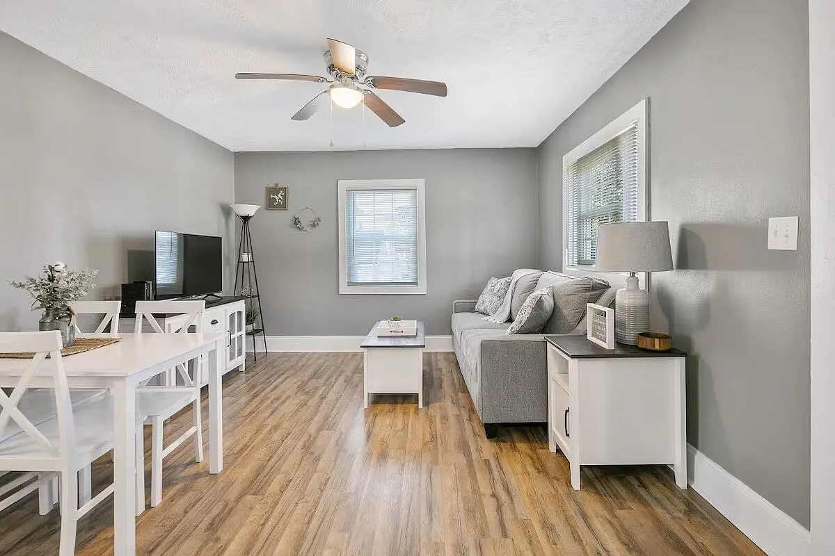 2 bed, $2,900 — Photo 3