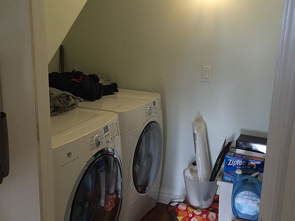5th image of 1657 Cropsey Ave