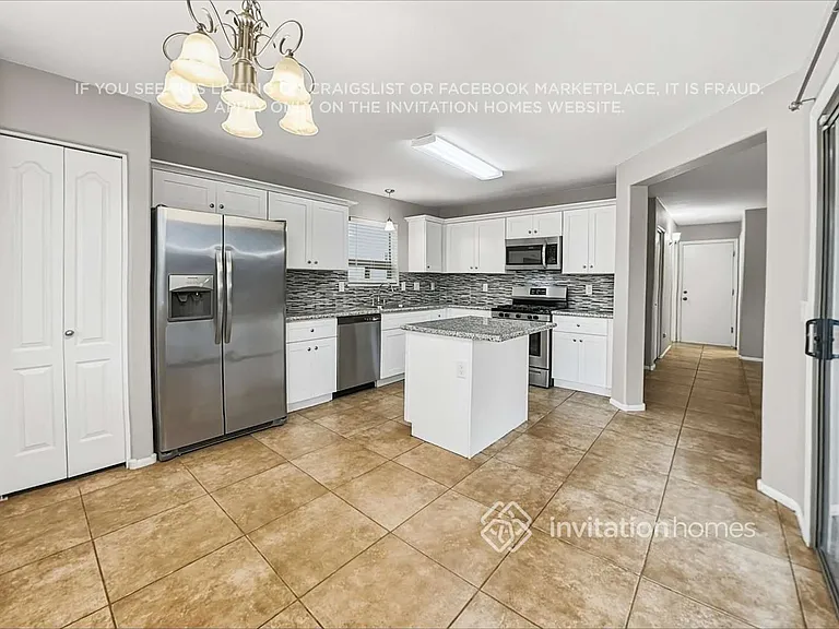 447 W Corriente Ct — Photo 7