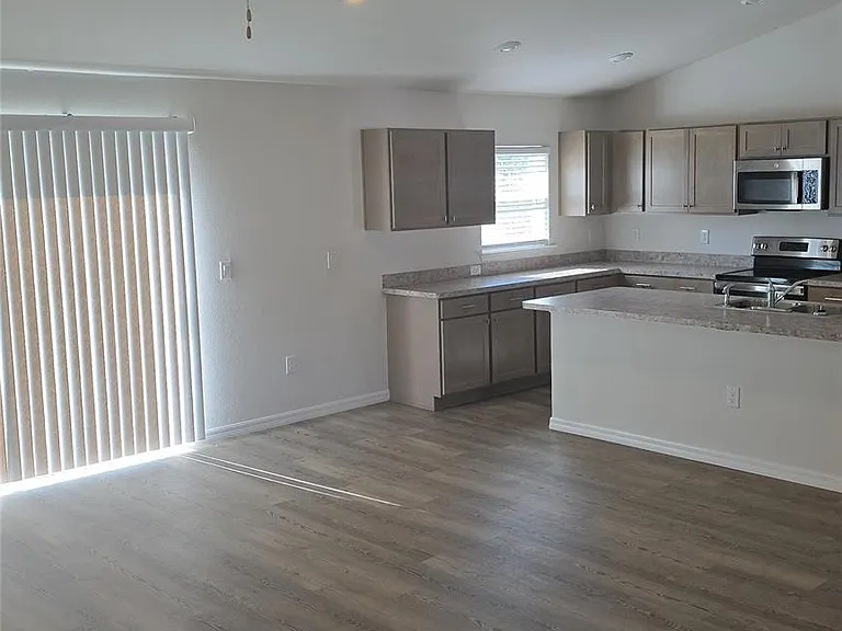 8398 SW 138th Pl — Photo 15