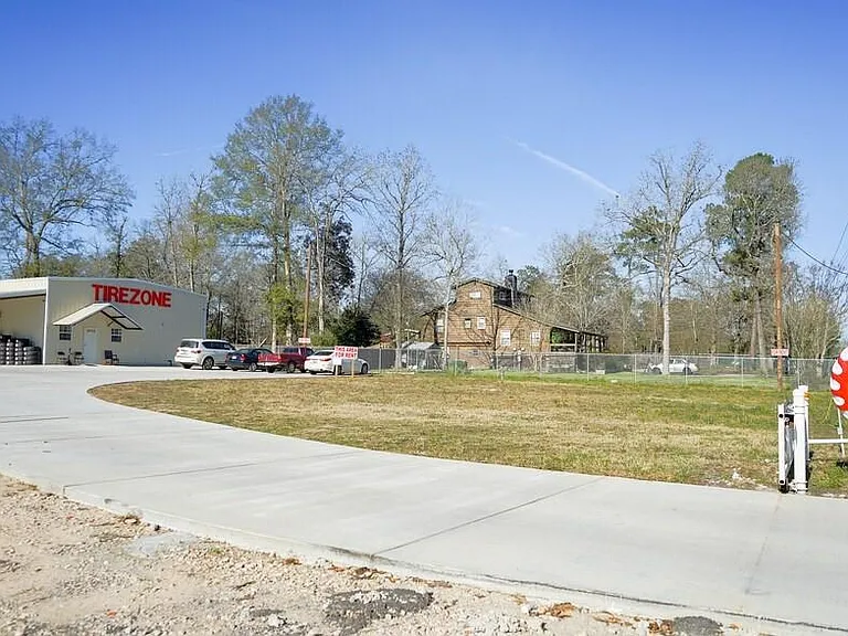14250 FM 1485 Rd — Photo 2