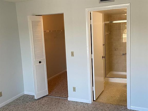 5th image of 818 Sky Pine Way APT C2
