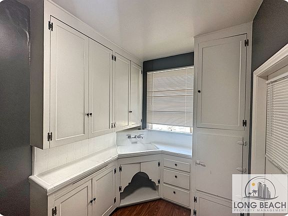 5th image of 1119 E 4th St APT K