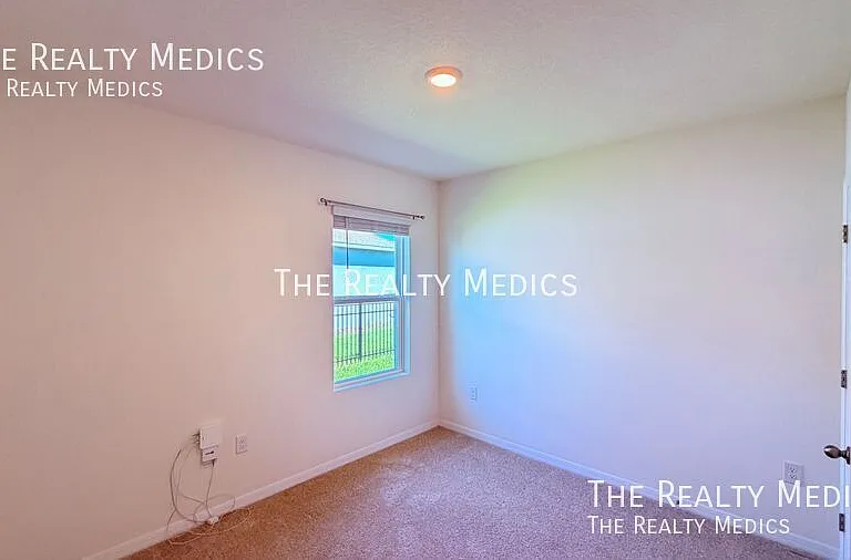 3231 Silas Dr — Photo 10